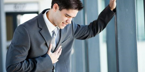 Người bị bệnh tim mạch khi cũng không nên tự ý đi bơi. Nếu có đi bơi, cần sự chỉ định và giám sát chặt của người có chuyên môn.