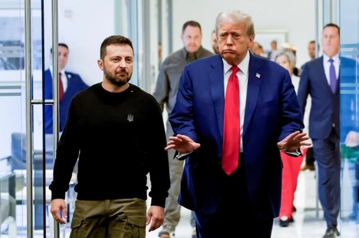 Tổng thống Mỹ Donald Trump đã công khai tuyên bố vào ngày 3/2 rằng ông muốn đàm phán với Ukraine về một thỏa thuận khoáng sản hiếm, theo đó Ukraine cần cung cấp cho Mỹ các khoáng sản đất hiếm trong nước để đổi lấy viện trợ quân sự từ Mỹ. Ảnh: Reuters
