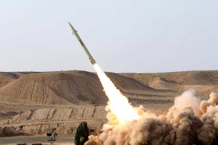 Tuy nhiên, hệ thống S-300 là biểu tượng của công nghệ phòng không Nga, phát triển từ một hệ thống phòng không đơn giản thành một tài sản đa năng có khả năng giải quyết nhiều mối đe dọa trên không. Trong thời gian tới, S-300 vẫn sẽ tiếp tục ảnh hưởng đến các chiến lược phòng không hiện đại trên toàn thế giới.
