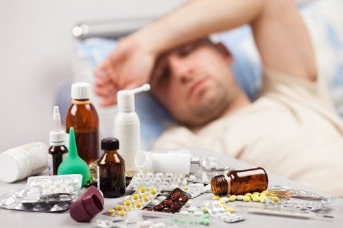 Bệnh này có thể được điều trị bằng thuốc kháng sinh. Tuy nhiên nếu không điều trị sớm có thể dẫn đến mất thính lực. Do đó, mỗi khi tắm gội xong, bạn nên lau khô tai để ngăn chặn bệnh này phát triển.
