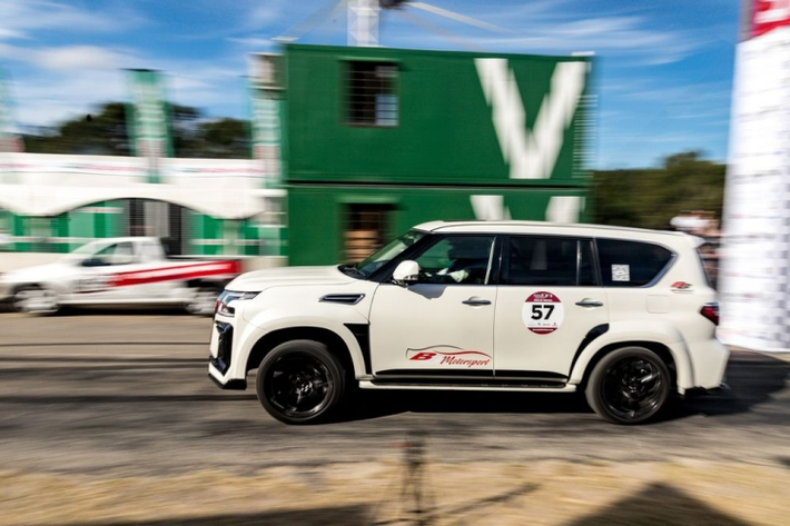 Nissan Patrol được trang bị tiêu chuẩn động cơ V8 hút khí tự nhiên, dung tích 5,6 lít có công suất 399 mã lực (298 kW) và mô-men xoắn cực đại 413 lb-ft (560 Nm). Để nâng cấp sức mạnh cho mẫu SUV này, BB Motorsport đã bổ sung một bộ siêu nạp, nhờ đó mà sức mạnh động cơ được nâng lên thành 531 mã lực và 772 Nm.