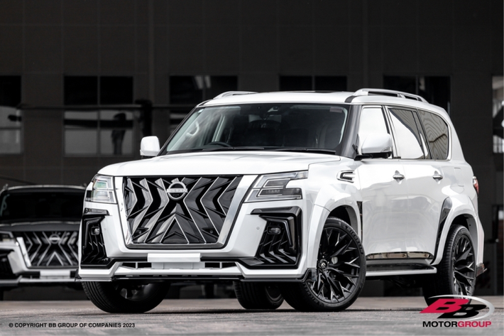 Mẫu xe SUV Nissan Patrol thế hệ thứ 6 đã ra mắt thị trường được 13 năm mà chưa từng trải qua một bản cập nhật quan trọng nào. Do đó, khá dễ hiểu khi mẫu xe này bị đánh giá là có thiết kế và trang bị lỗi thời.