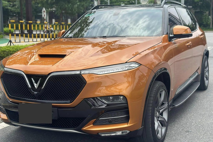 VinFast President chủ tịch là cái tên rất ít khi xuất hiện trên thị trường xe cũ, nên khi được rao bán thường sẽ nhận được rất nhiều sự chú ý của giới mê xe trong nước. Vào thời điểm mới ra mắt, VinFast President đã gây tiếng vang với giá bán lên đến 4,6 tỷ đồng.