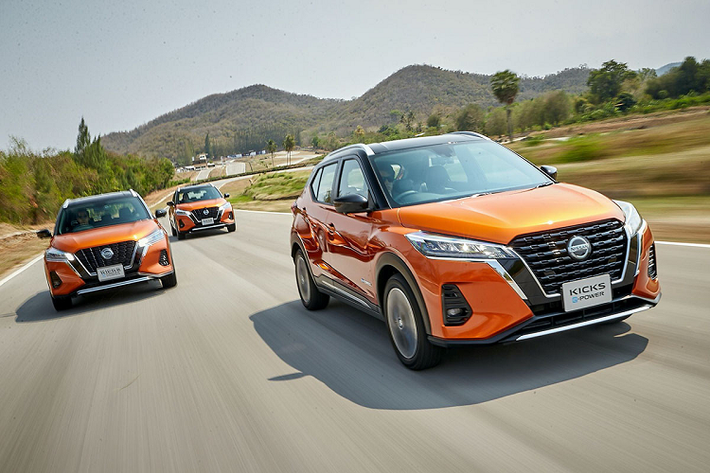 Trang bị an toàn của Nissan e-Power còn thua kém một số đối thủ khi chỉ có 6 túi khí, hệ thống kiểm soát hành trình, phanh tay điện tử kết hợp Auto Hold, cảm biến lùi, hệ thống cân bằng điện tử, kiểm soát lực kéo, hệ thống hỗ trợ khởi hành ngang dốc, cảnh báo chống buồn ngủ và camera 360 độ toàn cảnh với chức năng phát hiện vật thể chuyển động.