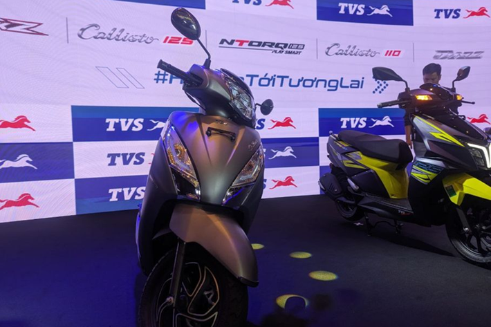 Trong khi đó, mẫu xe tay ga Ntorq lại sở hữu nhiều công nghệ hiện đại, đáng mong chờ nhất. Xe sở hữu kích thước tương đương với Honda Air Balde (42,8-57,9 triệu đồng) nhưng giá lại rẻ hơn khá nhiều.