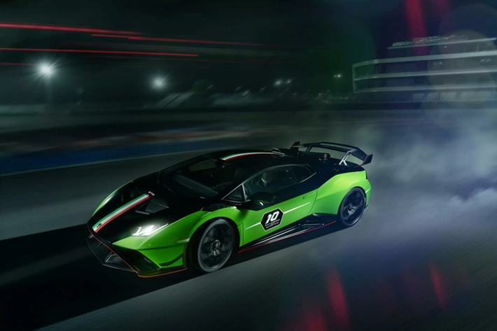 Đáng chú ý, phiên bản đặc biệt này được ra mắt bất chấp việc Lamborghini từng tuyên bố rằng dòng Huracan sẽ sớm được ngưng sản xuất để nhường chỗ cho một mẫu xe mới, vận hành bằng hệ truyền động hybrid sạc điện dự kiến sẽ xuất hiện vào năm 2024.