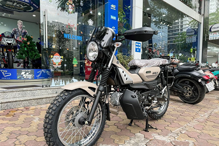 Yamaha PG-1 2024 mới chính thức được giới thiệu tới người tiêu dùng Việt vào hồi đầu tháng 12/2023. Đây là thế hệ xe máy mang theo sự linh hoạt của một chiếc xe đô thị, nhưng lại có tinh thần phiêu lưu của các mẫu xe việt dã. PG-1 là mẫu xe khai phá phân khúc mới và chưa có đối thủ tại thị trường Việt Nam.