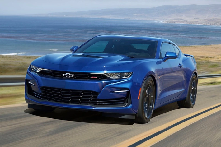 Ngoài ra, Báo Đen (Black Panther) còn là tên dự án phát triển Chevrolet Camaro thế hệ đầu tiên. Vào tháng 11, Chevy đã thông báo động cơ LT4 V8 tăng áp cuối cùng đã rời khỏi dây chuyền sản xuất.