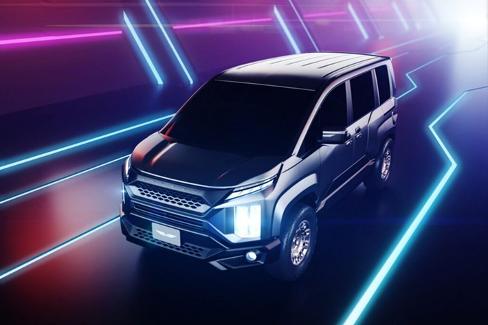 Mitsubishi Delica của Nhật Bản là mẫu MPV có kích thước lớn hơn Xpander, ra mắt lần đầu vào năm 2007. Mặc dù đã trải qua một đợt nâng cấp lớn vào năm 2018 nhưng nhìn chung thiết kế của mẫu xe này vẫn bị đánh giá là lạc hậu so với các đối thủ cùng phân khúc.