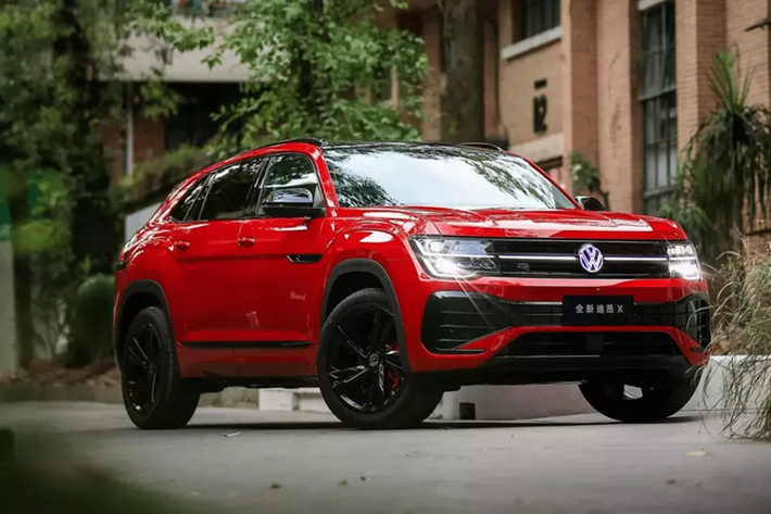 Tương tự Viloran, Teramont X cũng là mẫu xe do liên doanh SAIC-Volkswagen sản xuất tại Trung Quốc. Đúng như tên gọi, mẫu xe này chính là phiên bản SUV lai Coupe của Volkswagen Teramont đang bán tại Việt Nam. Tại thị trường ngoài Trung Quốc, Volkswagen Teramont X được biết đến dưới cái tên Atlas Cross Sport hoặc Teramont Cross Sport.