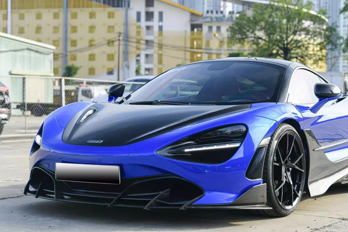Tại Việt Nam, số lượng xe McLaren đâu đó gần 45 chiếc, 3 trong số đó thuộc dòng hypercar, được hãng gọi bằng cái tên là Ultimate Series, và chiếm phần đông xe McLaren 720S đắt tiền, với hơn 10 xe về nước, có đủ bản Coupe và mui trần.