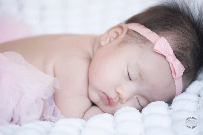 Dù trong tư thế ngủ nào thì trông bé cũng rất yên bình.