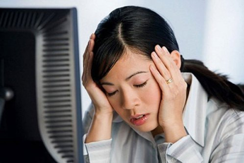 Ảnh hưởng đến hiệu suất làm việc. Không ăn sáng ảnh hưởng nhiều đến năng suất làm việc do bụng đói cồn cào, dạ dày co bóp nhiều sẽ làm bạn không tập trung được vào công việc.