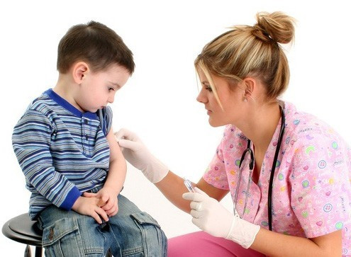 Nguy cơ mắc bệnh tiểu đường trong tương lai cao hơn. Trẻ do các bà mẹ mắc bệnh tiểu đường mang thai và sinh ra có nguy cơ cao hơn trẻ em bình thường trong việc béo phì và mắc bệnh tiểu đường loại 2 trong tương lai.