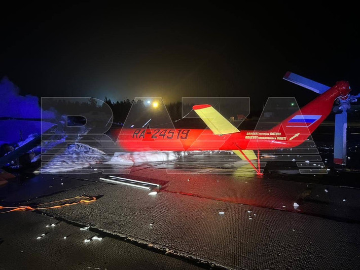 Theo Newsweek, chiếc trực thăng Mi-8 được cơ quan tình báo quân sự (GUR) của Ukraine ước tính có giá trị lên tới 15 triệu đô la, đã bị đốt cháy tại sân bay Noyabrsk thuộc khu tự trị Yamalo-Nenets ở Bắc Cực của Nga vào đêm ngày 10/9 vừa qua. Ảnh Mil.in.ua.