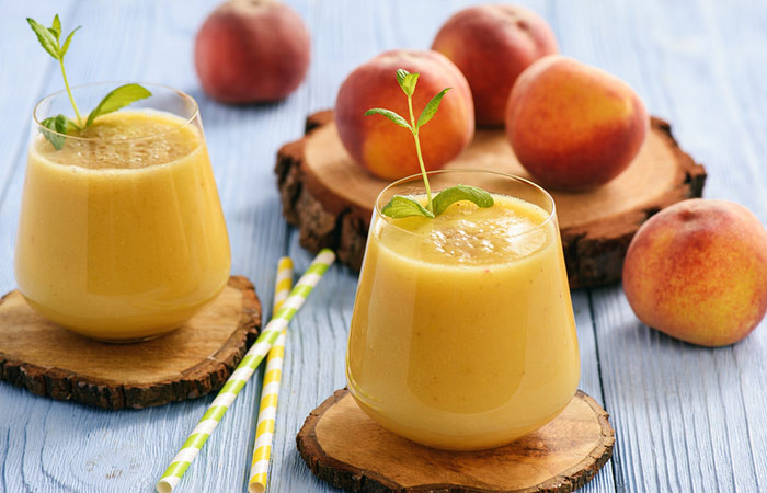 Sữa lắc đào protein. Nguyên liệu: nửa quả đào đông lạnh, 1/2 sữa chua ít béo, 2 thìa bột đạm hương vani, 1 ly nước, 2 thìa canh nước ép táo không đường. Cách làm: Xay tất các nguyên liệu. Cho thêm nước để có độ sánh. Bạn có thể cho thêm trái cây tươi tùy thích. Uống sữa lắc đào vào nửa buổi sáng là thời điểm tốt nhất.