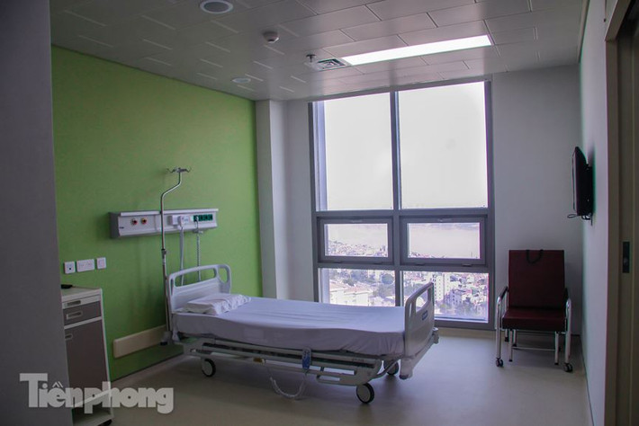 Buồng bệnh được thiết kế theo xu hướng riêng tư, thay vì phòng 8 – 9 bệnh nhân, nay phòng chỉ 2 – 3 bệnh nhân.
