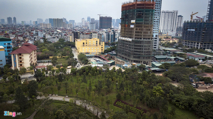 Anh Trần Sáng, đại diện cư dân khu vực Dịch Vọng, cho biết từ những điểm bất hợp lý, người dân mong muốn không triển khai dự án, tránh phá vỡ quy hoạch và cảnh quan công viên Cầu Giấy.