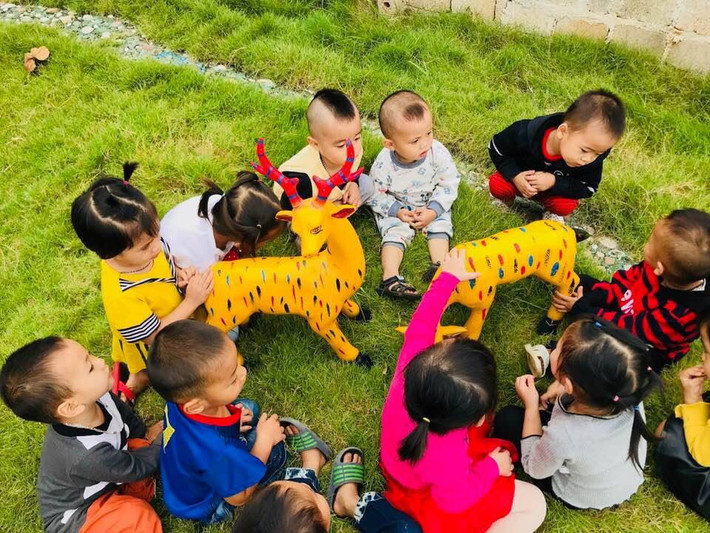 Hình thù các con thú được tạo nên khiến cho các cháu nhỏ vô cùng thích thú.