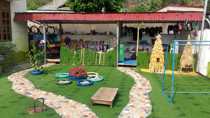 Các sản phẩm của quê hương cũng được các cô "tận dụng" để tạo sự đa dạng cho các cháu trải nghiệm.