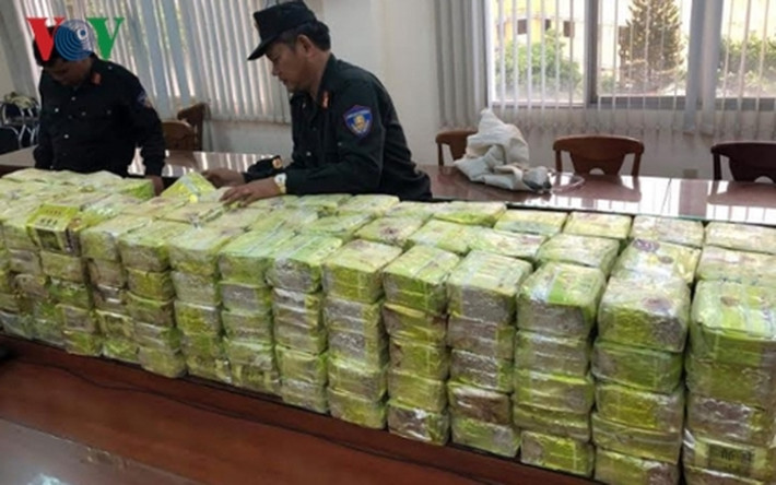 Tuy nhiên, khi khám xét thì lực lượng chức năng đã thu giữ hơn 300kg ma túy tại kho hàng. Số lượng lớn kỷ lục trong các chuyên án ma túy từ trước tới nay.
