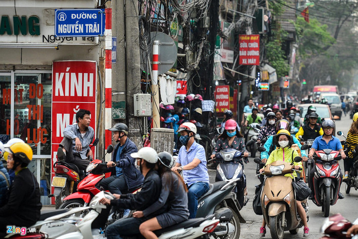 Nối với Nguyễn Trãi là nhiều tuyến đường và ngõ nhỏ. Nếu đường Nguyễn Trãi thí điểm cấm xe máy thì các con đường này cũng chịu ảnh hưởng.