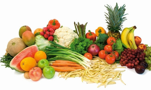Cân đối dinh dưỡng. Vào dịp lễ Tết thì các món ăn cổ truyền như bánh chưng, thịt đông sẽ được ưu tiên trên mâm cỗ. Tuy nhiên, những loại thực phẩm này lại chứa hàm lượng chất béo cực kỳ cao có thể gây ra chứng khó tiêu, rối loạn tiêu hóa. Bạn nên ăn nhiều hoa quả để giúp cơ thể tăng cường dinh dưỡng, nâng cao sức đề kháng.