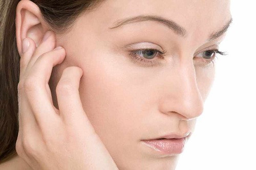 Nếu các triệu chứng kể trên kéo dài 3 tuần và không có dấu hiệu giảm bớt, bạn cần thăm khám bác sĩ để tầm soát ung thư. (Nguồn Ungbuouhongngoc)