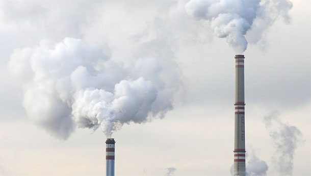 Phát minh phương pháp thu Co2, bơm xuống đất. Khi đốt nhiên liệu hóa thạch, CO2 đi vào khí quyển và có những tác động tiêu cực đến môi trường. Tuy nhiên, các nhà khoa học ở Iceland đã phát triển một kỹ thuật thu lại lượng khí thải độc hại này rồi sau đó bơm chúng xuống mặt đất. Nguồn ảnh: list25.