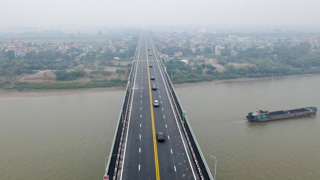Việc hoàn thành dự án sửa chữa cầu Thăng Long sẽ kết nối đồng bộ và phát huy hiệu quả khai thác của toàn tuyến Vành đai III thành phố Hà Nội, góp phần quan trọng vào lưu thông và kết nối vận tải giữa nội thành Hà Nội với sân bay Quốc tế Nội Bài và với các tỉnh thành trong cả nước, giảm ùn tắc giao thông