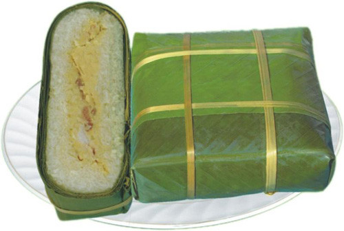 Bánh chưng, bánh tét. Loại bánh truyền thống này thường được để lâu qua ngày do đó không hề tốt cho hệ tiêu hóa yếu ớt của bà bầu. Hơn nữa, thành phần dinh dưỡng trong bánh chứng, bánh tét rất nhiều dễ khiến cơ thể mẹ bầu không hấp thu được và gây khó tiêu.