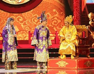 Xuyên suốt hành trình 15 năm tại Táo quân, Ngọc Hoàng luôn được đông đảo khán giả yêu mến khi vẫn luôn giữ được vẻ nghiêm nghị nhưng đối đáp hài hước. Nếu Nam Tào - Bắc Đẩu góp phần đẩy những tình huống chất vấn các Táo lên đến cao trào thì Ngọc Hoàng sẽ là người gỡ nút thắt.