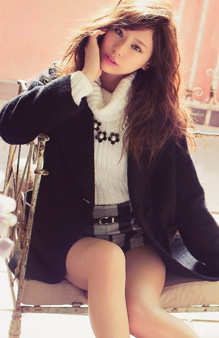 Nhiều người không thể tin được hot girl 9X xinh đẹp lại có thể trở thành mỹ nam lạnh lùng, bất cần và cuốn hút đến như thế.