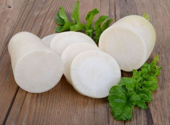 Củ cải. Mỗi bữa củ cải luộc giúp cung cấp khoảng 250 mg canxi cho cơ thể.