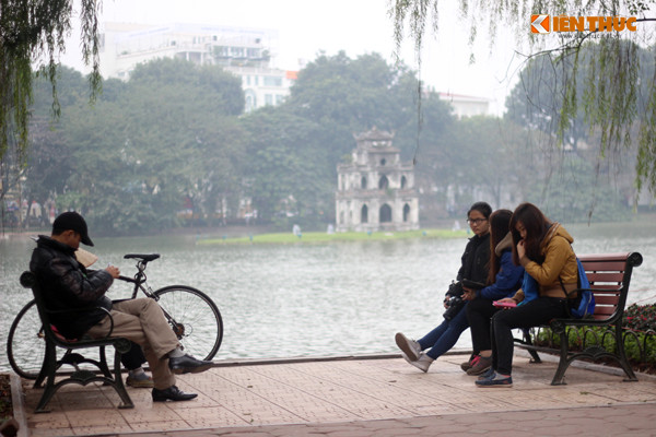 Biết tin "cụ" Rùa qua đời nhiều người ở Hà Nội (không kể lứa tuổi) rất buồn bã. Nhiều người vẫn mong chờ một dịp nào đó có thể được tận mắt nhìn thấy "cụ" Rùa nổi lên mặt hồ Gươm... nhưng không có cơ hội nữa.