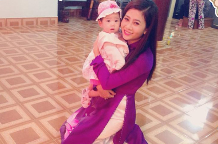 Ngày 21/8/2013, bất chấp sự phản đối của gia đình, Mai Phương đã hạ sinh con gái Lavie, tên thật là Phùng Ngọc Thiên Như, kết quả mối tình của cô và nam ca sĩ Phùng Ngọc Huy.