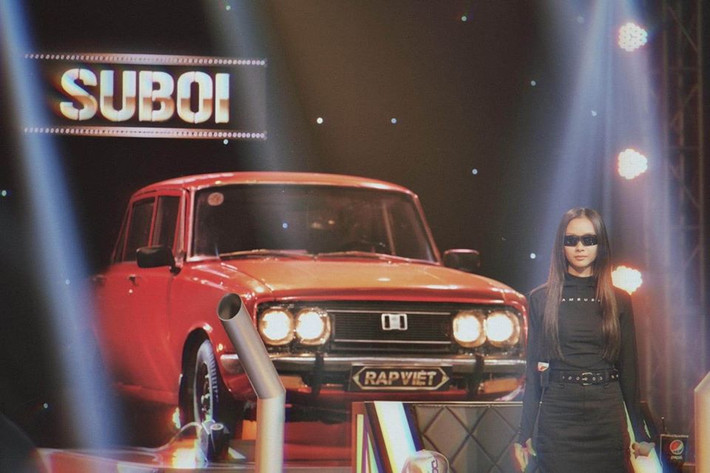 Nữ HLV Rap Việt Suboi được xem là một trong những nữ rapper đầu tiên của Việt Nam.
