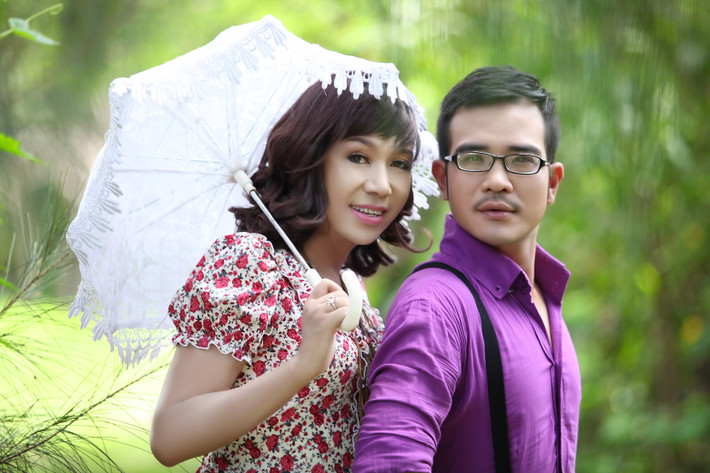 Long Nhật và Vương Bảo Tuấn quen nhau từ năm 2004. Cả hai khá ăn ý trong công việc. Thời điểm đó, các album của Long Nhật đều được biên tập bởi người bạn đồng nghiệp. Ảnh: Hiếu Trần.