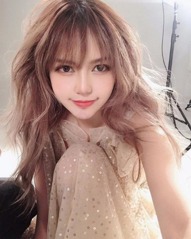 Châu Dương Thanh và La Chí Tường từng tính chuyện về chung một nhà sau 9 năm gắn bó. Tuy vậy, cuộc tình của cả hai đã kết thúc trong ồn ào.