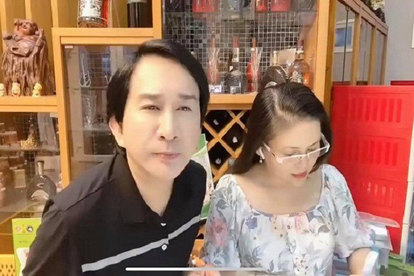 Sau sóng gió, cuộc hôn nhân gần 10 năm của hai nghệ sĩ vẫn hạnh phúc viên mãn. Ngoài nghệ thuật, họ đồng hành cùng nhau trong công việc kinh doanh ăn uống.