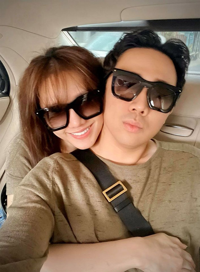 Nhiều người cho rằng Trấn Thành là người thứ ba phá vỡ tình yêu 9 năm của Hari Won và Tiến Đạt. Trước những tò mò và kết tội của những người từng yêu mến cặp đôi Tiến Đạt – Hari Won, Trấn Thành chọn cách im lặng.
