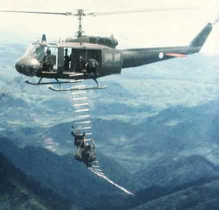 Vào lúc bình minh, trực thăng Mỹ cùng cường kích A-1 Skyraider được tăng viện đến căn cứ, nhằm chiếm lại khu vực đặt ra đa TACAN. Mặc dù, đặc công ta vẫn chiếm giữ được khu vực, nhưng 5 nhân viên không lực và 2 điệp viên CIA vẫn đào thoát được khỏi ngọn núi này.