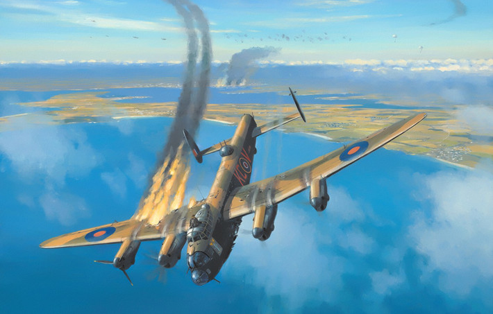 Nhưng trớ trêu thay, kẻ săn mồi chết người nhất của Tiger II, lại không phải những chiếc xe tăng khác, mà lại là máy bay ném bom Lancaster của Không quân Hoàng gia Anh (RAF). Quân đội Đức đã đặt hàng 1.500 chiếc Tiger II, nhưng do RAF không kích vào các nhà máy của nhà sản xuất Tiger II, nên Henschel đã phải cắt giảm sản lượng.