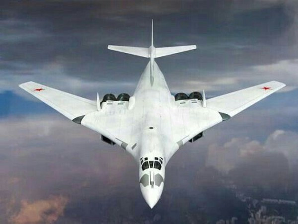 Trên thực tế, phi đội máy bay ném bom chiến lược Tu-160 của Nga hiện nay có 35 chiếc Tu-160, số này sẽ được nâng cấp hoàn toàn lên chuẩn Tu-160M và 15 chiếc Tu-160 được lấy ở kho dự trữ của Nga ra (ở dạng khung và phụ tùng), và sẽ được nâng thẳng lên chuẩn Tu-160M. Số máy bay này đủ để Nga "thống trị" bầu trời.