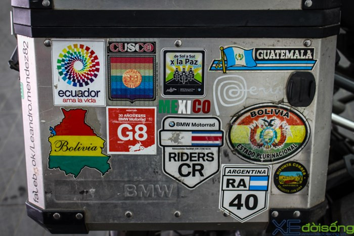 Những dấu ấn tại mỗi nơi mà cặp vợ chồng biker Argentina đi qua.