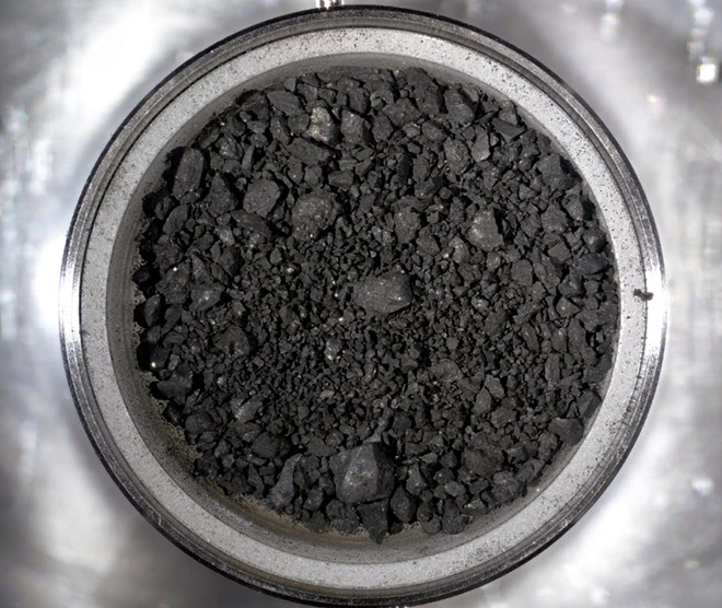 Các nhà nghiên cứu đang tiếp tục phân tích các mẫu vật liệu từ tiểu hành tinh Ryugu và nhiều dữ liệu hơn nữa về sự hình thành của tiểu hành tinh và thành phần của nó sẽ sớm được cung cấp.