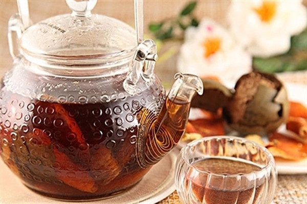 Các chất trong quả la hán được tin rằng có thể thúc đẩy quá trình giải độc, giảm gánh nặng cho phổi, giảm tác hại của thuốc lá đối với phổi.