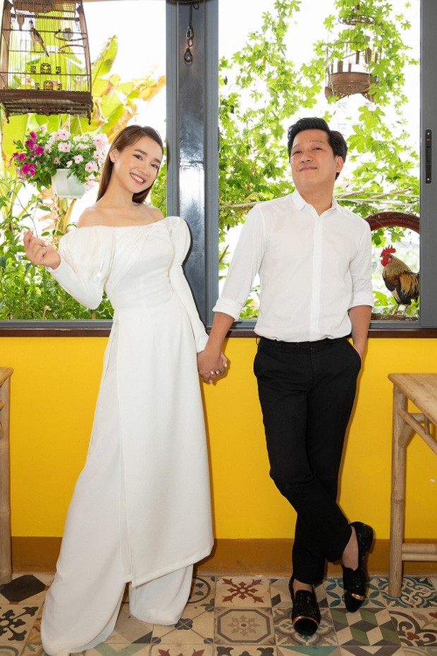 Ngoài nghệ thuật, Trường Giang - Nhã Phương còn kinh doanh thành công ở lĩnh vực ẩm thực khi đang sở hữu một chuỗi nhà hàng.