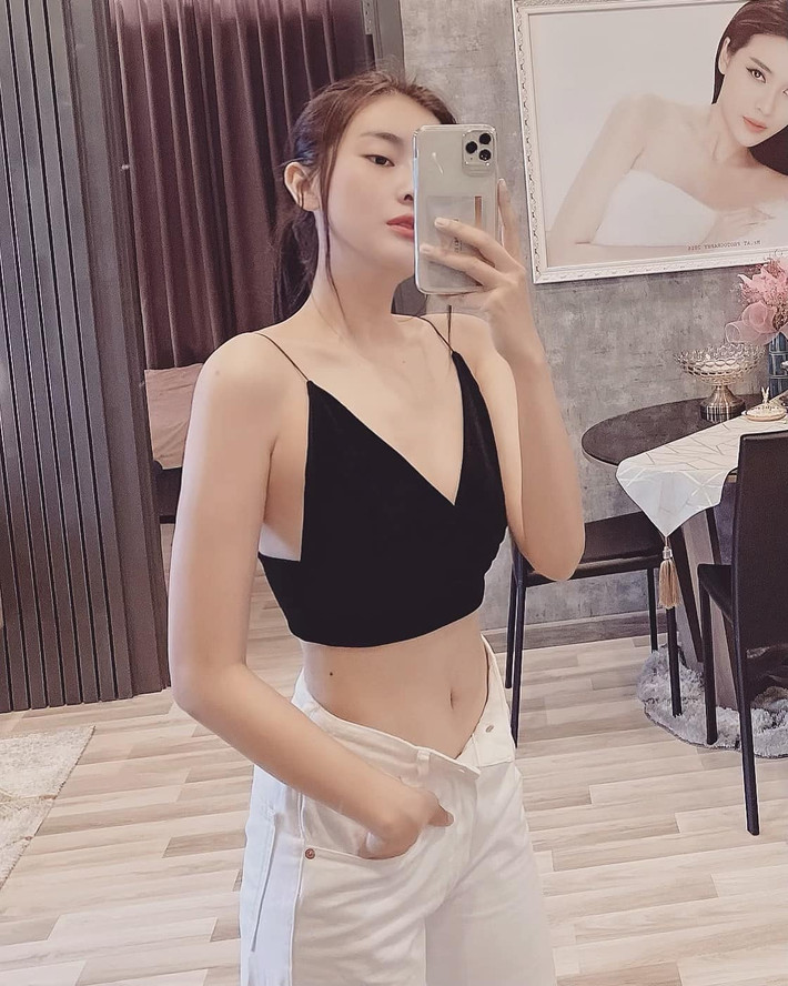 Nữ diễn viên còn thực hiện chế độ ăn uống khoa học và duy trì chế độ tập luyện.