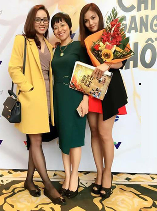 Cũng giống như Chi Bảo, Công Lý được nhận xét rất giỏi trong việc giữ mối quan hệ tốt đẹp với những người vợ.